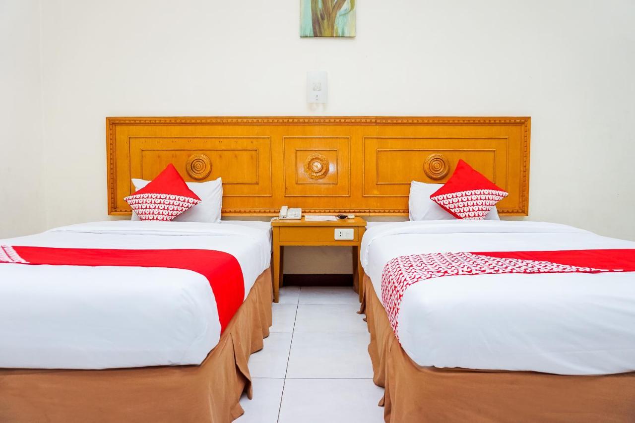 Oyo 375 Hotel Bougenville Syariah Padang  Eksteriør bilde